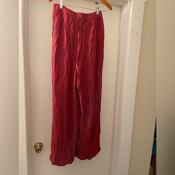 Cellmia Collection Deep Red Wide leg Pants size Medium NWT - Picture 8 of 10